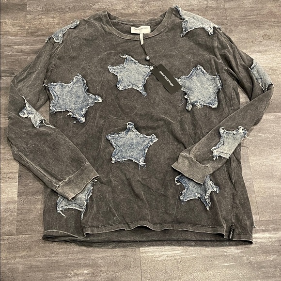 One Teaspoon Charcoal Sweatshirt with Distressed Detail - Picture 1 of 2
